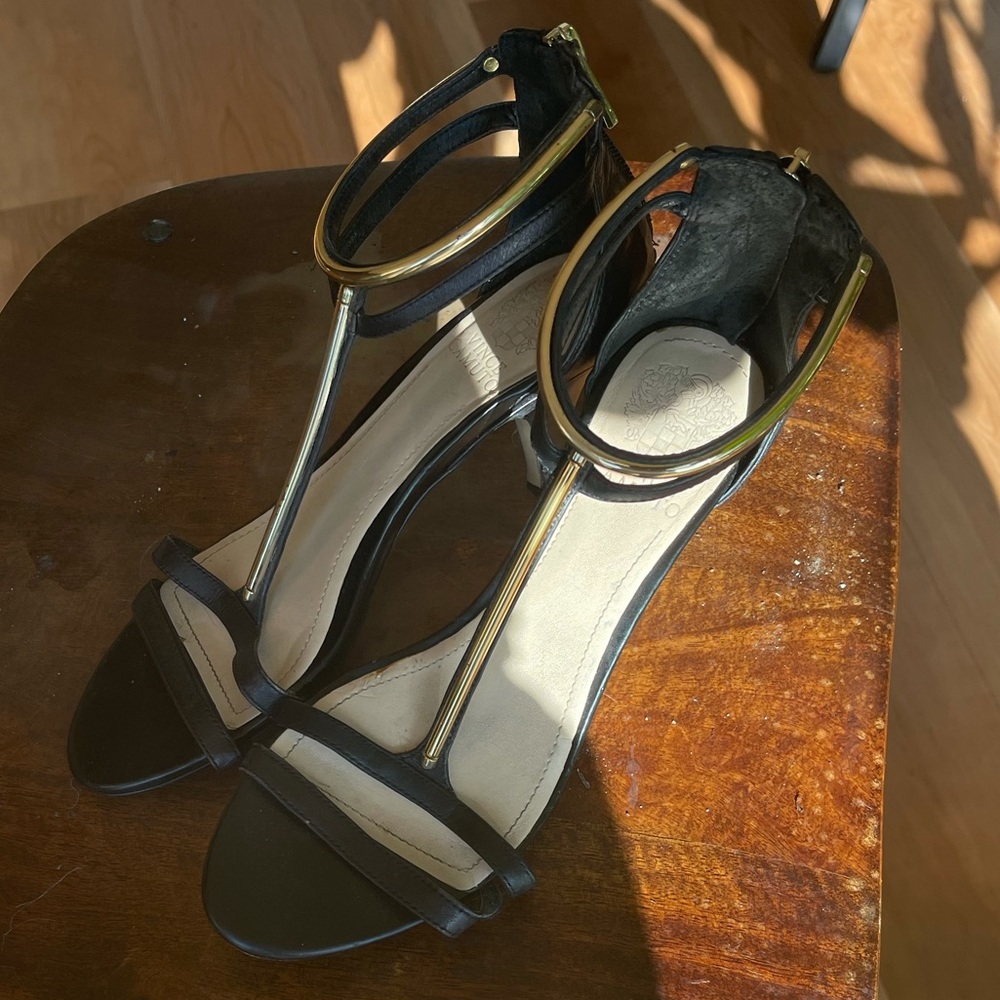 Open toe kitten heels